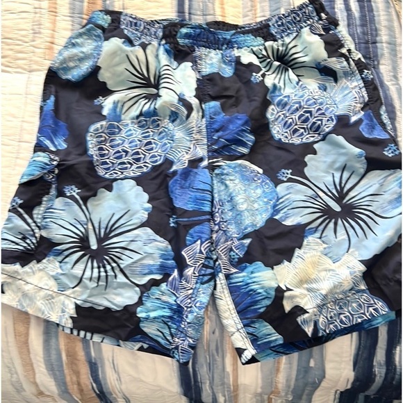 ⭐️Caribbean Swimwear,XL,Floral in Blues, Excellent condition, Size XL - Picture 1 of 9